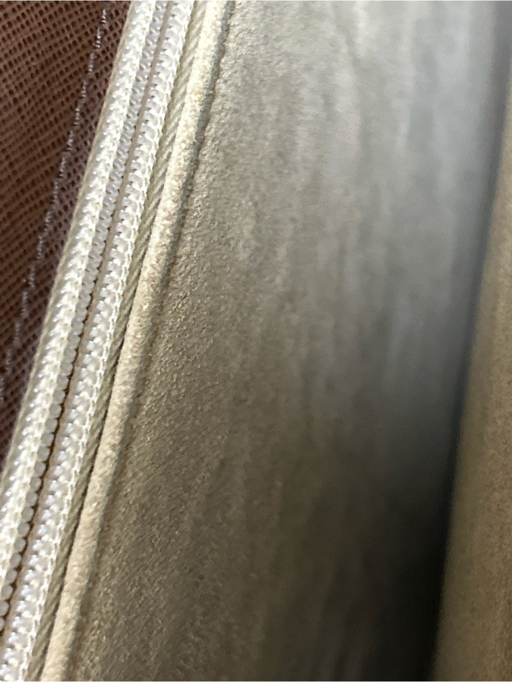 Bally Leather Briefcase in Brown with Gold-Tone Lock Approx. 15 x 10.5 x 2.5 - Picture 10 of 15